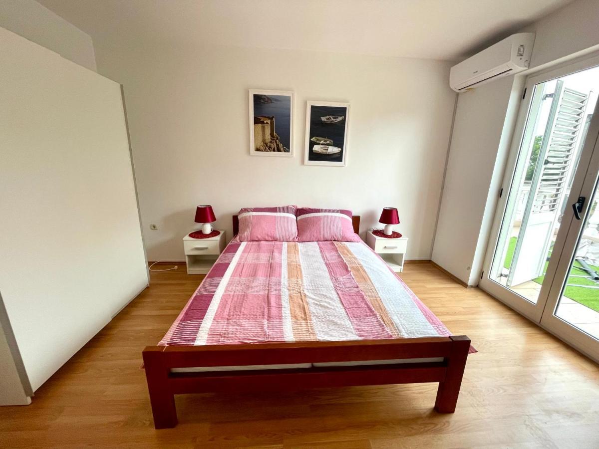 Villa Julie Jadranovo Eksteriør billede
